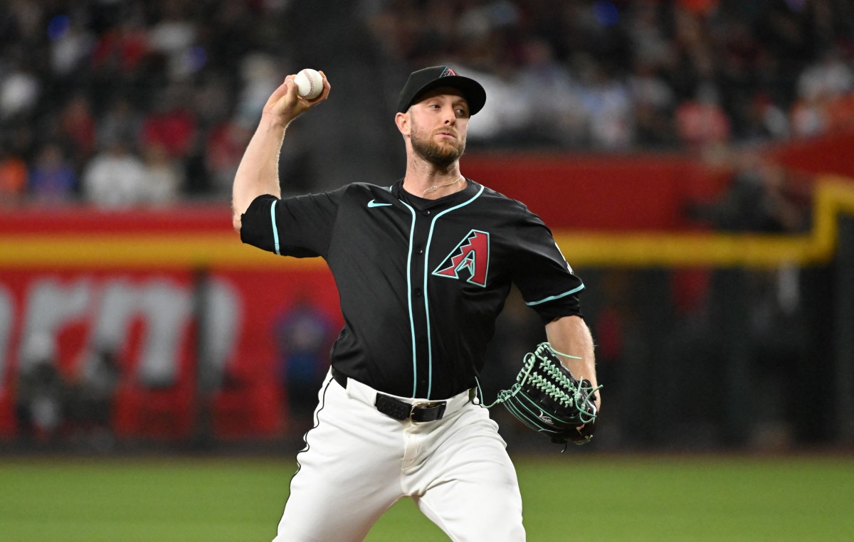 MLB》球迷寄泡菜盼響尾蛇右投別再抽筋　總仔拿來吃：味道不錯