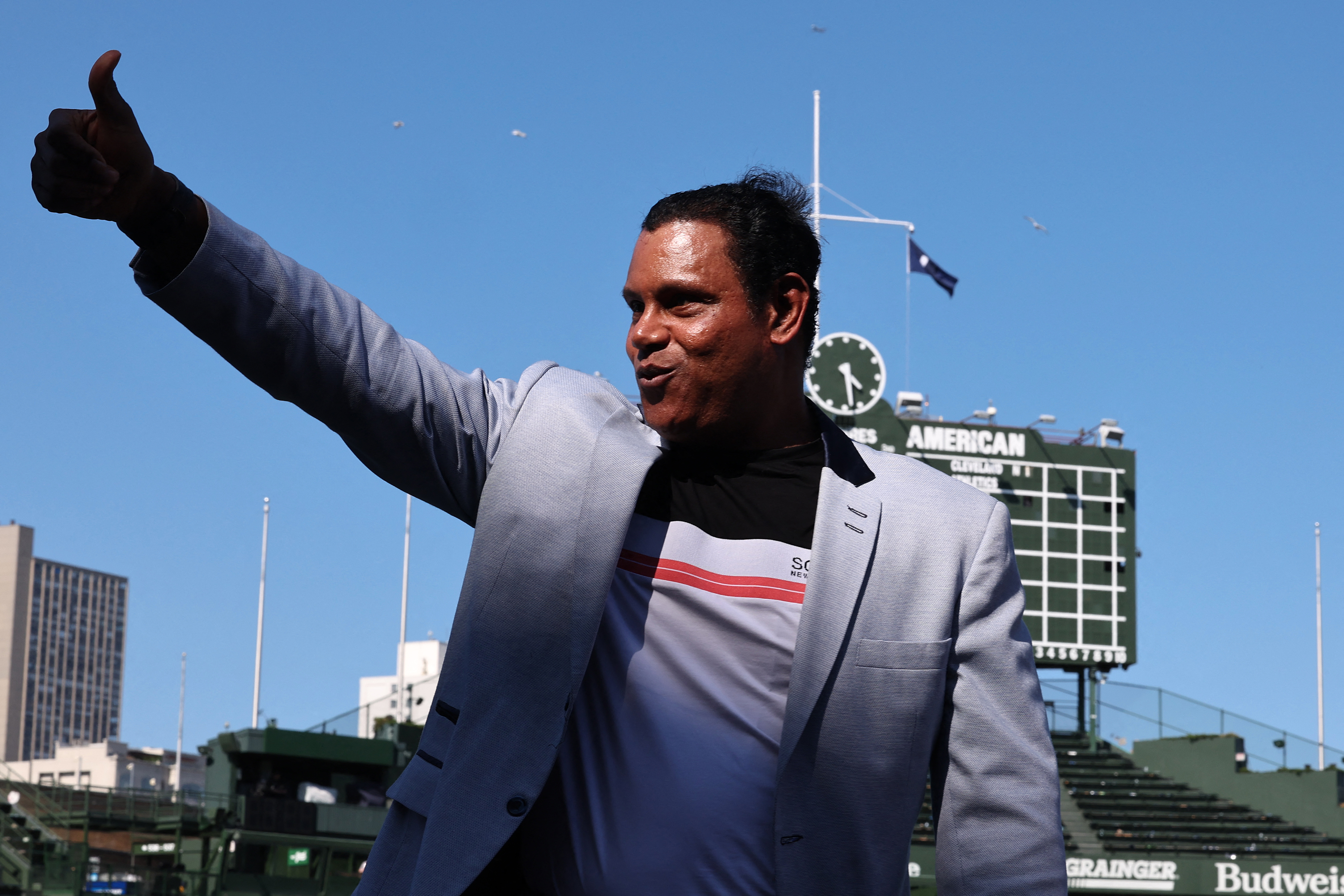 MLB》破冰時刻！索沙重返瑞格利球場　1998年66轟傳奇小熊隊史全壘打王睽違20年再踏故土