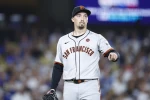 MLB》和球隊兩位大哥很麻吉　巨人沒動作連賽揚級投手驚：以為他們喜歡我